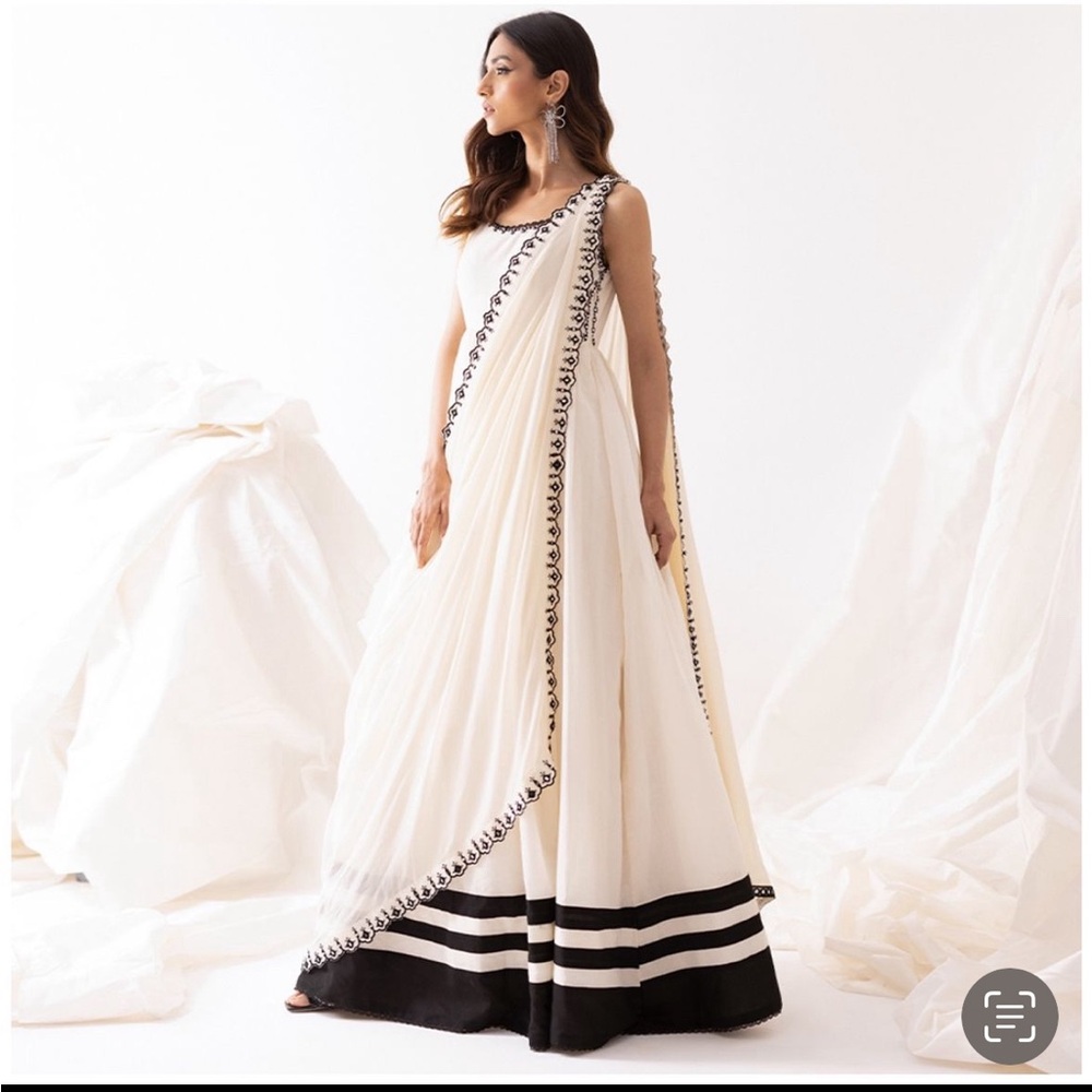 NWT Pakistani 3 Piece Maxi Mirror Work